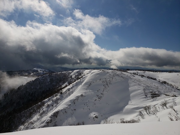 雪の比良山系ハイキング