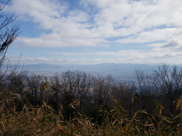 雌岳山頂からの景色